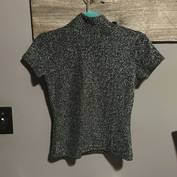 Y2K vintage 90’s Metallic silver cap short sleeve shirt - Picture 4 of 10